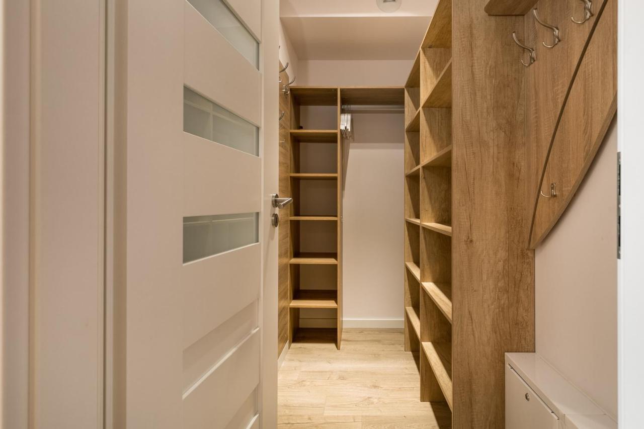 Luxurious Apartment Nadmorskie Tarasy Kolobrzeg By Renters Prestige Εξωτερικό φωτογραφία